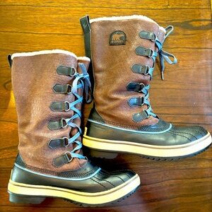 Women’s Sorel Boots (size 8)